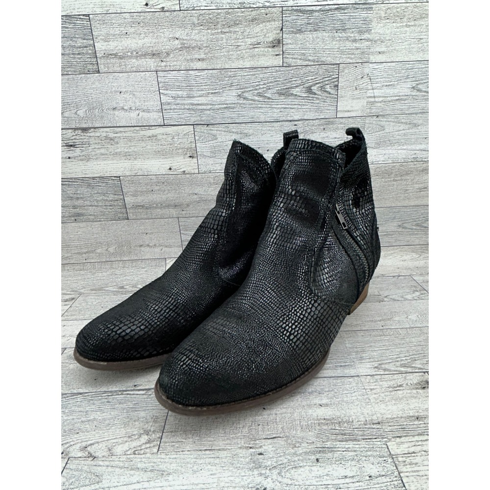 Revere Siena Black Lizard‎ Embossed Ankle Boots Women's Size 8W Side Zip